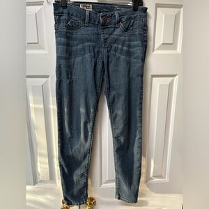 FRAGILE Blue Jeans brand Women’s stretch jeans. Dark wash. Medium.